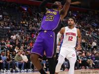 兰博竞技-包含西亚卡姆回归赛场，爆冷首场状态亮眼，湖人观众沸腾！的词条