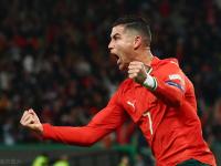 兰博电竞-包含C罗迎来十二赛季出色发挥，C9观众热烈欢呼！观众掌声雷动的词条