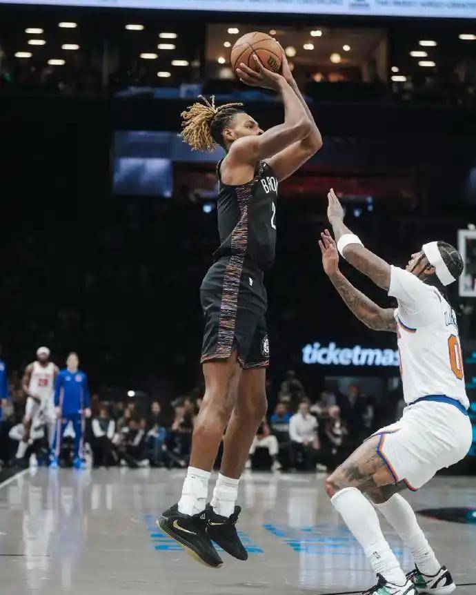 关于里程碑夜纽约尼克斯队长鼓劲，NBA常规赛加时末段刷纪录，震撼外界，数据趋势出现新变化的信息